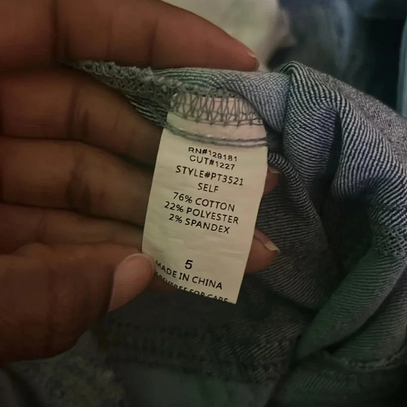 Fashion Nova Jeans size 5 - Picture 4 of 4